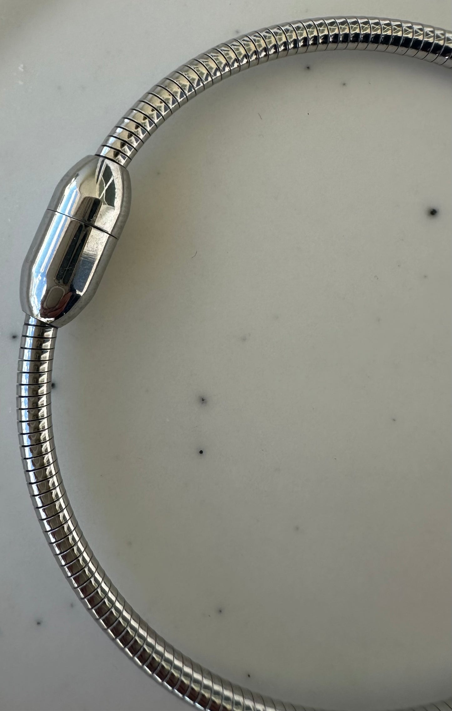 Bilelik stainless steel bracelet with beauty charm