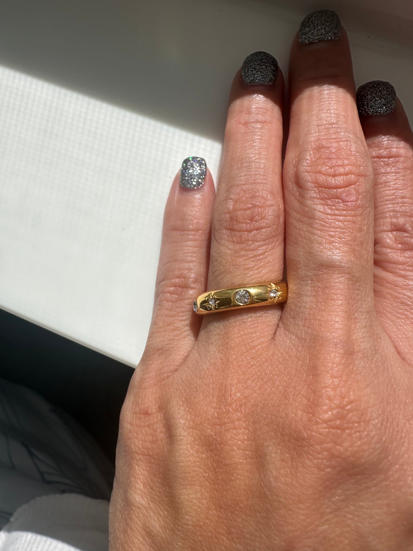 Anillo de compromiso  de mujer  acero inoxidable chapado en oro 18 k