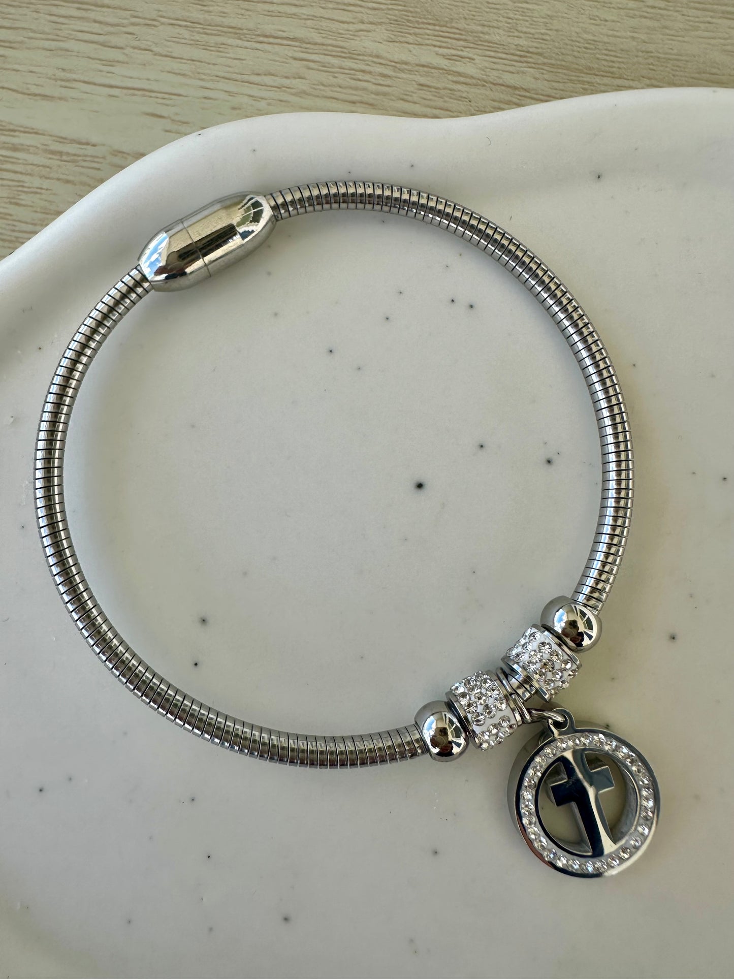 Bilelik stainless steel bracelet with cross charm