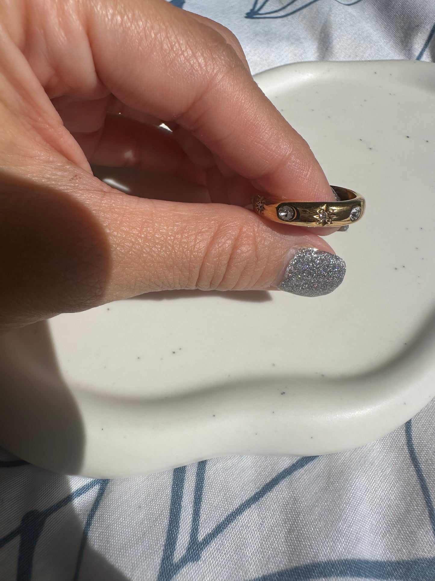 Anillo de compromiso  de mujer  acero inoxidable chapado en oro 18 k